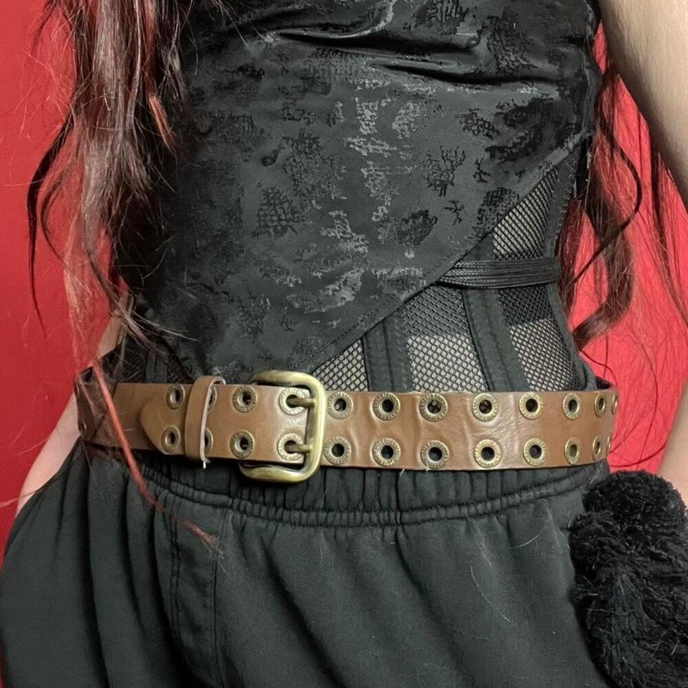 Levi Strauss / light brown leather belt with rivet holes